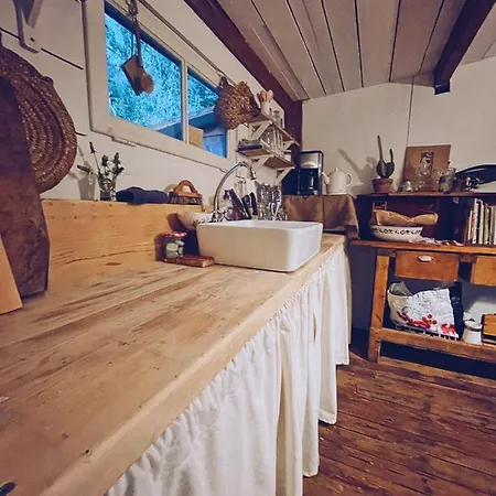 La Cabane D'Octobre אוהל מפואר *