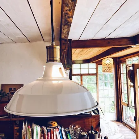 La Cabane D'Octobre סרט